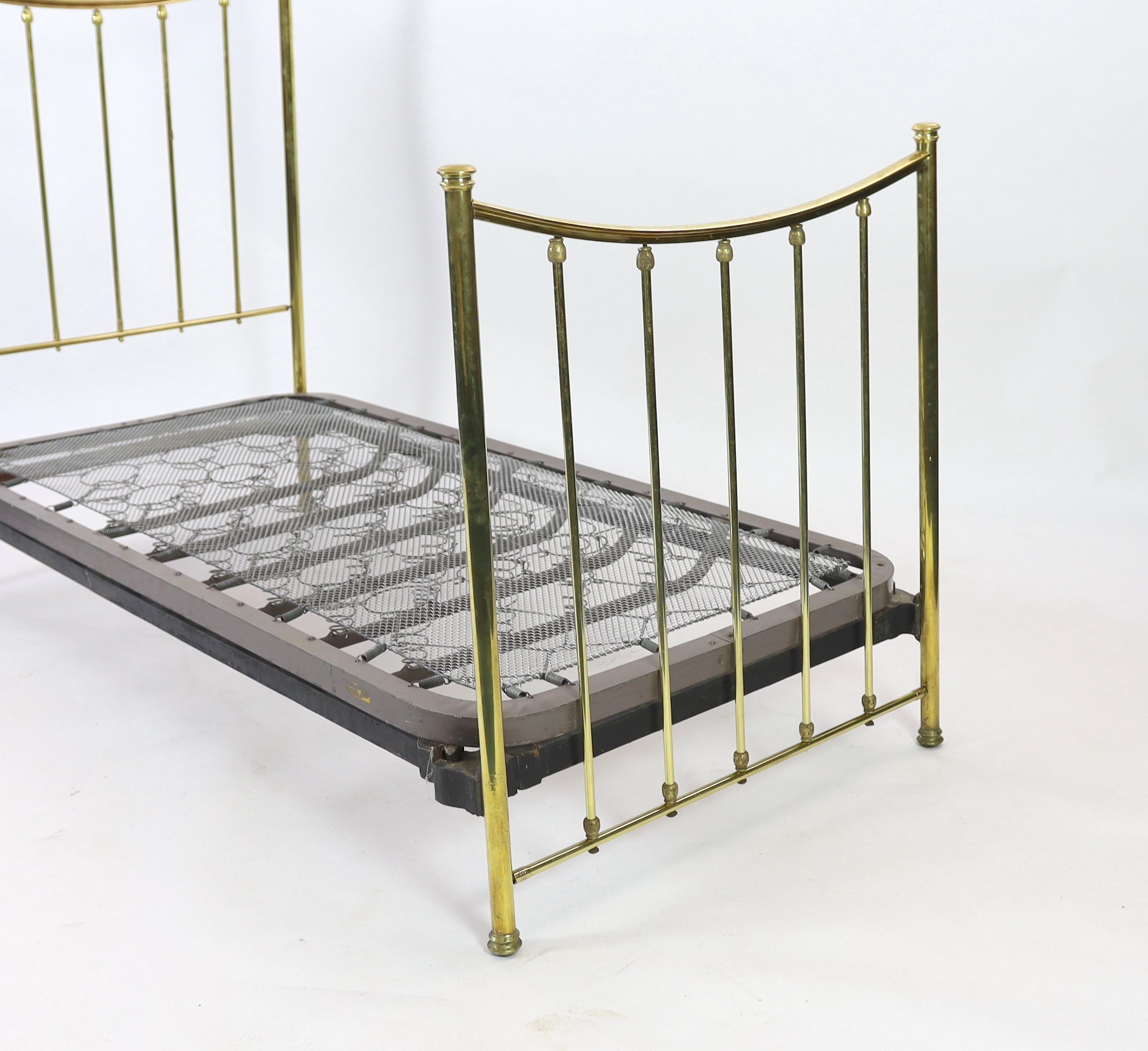 An Edwardian brass single bed frame, width 90cm